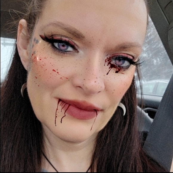 Welcome to my 2nd closet, You will find there's No Judgements or Negativity here - Picture 12 of 17